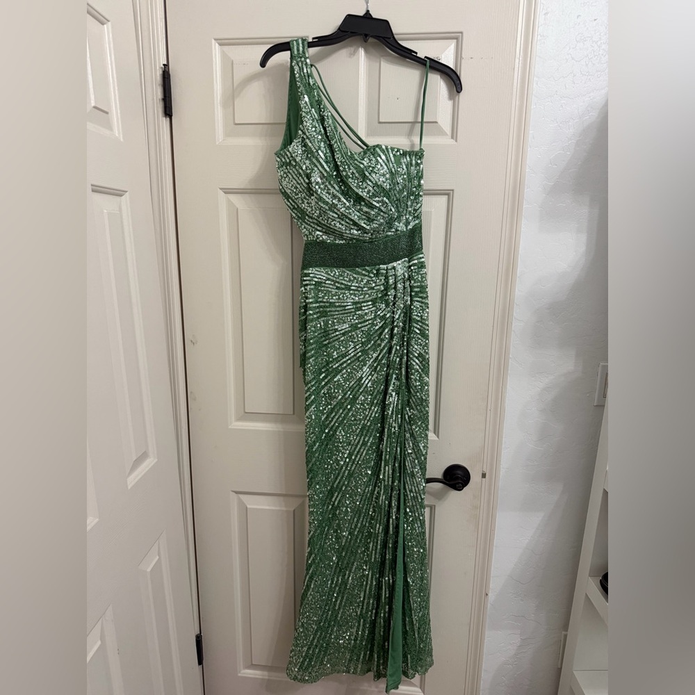 Mac Duggal Emerald Green Sequin One-Shoulder Gown